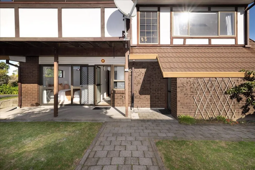 Photos of 15A Cooneys Drive