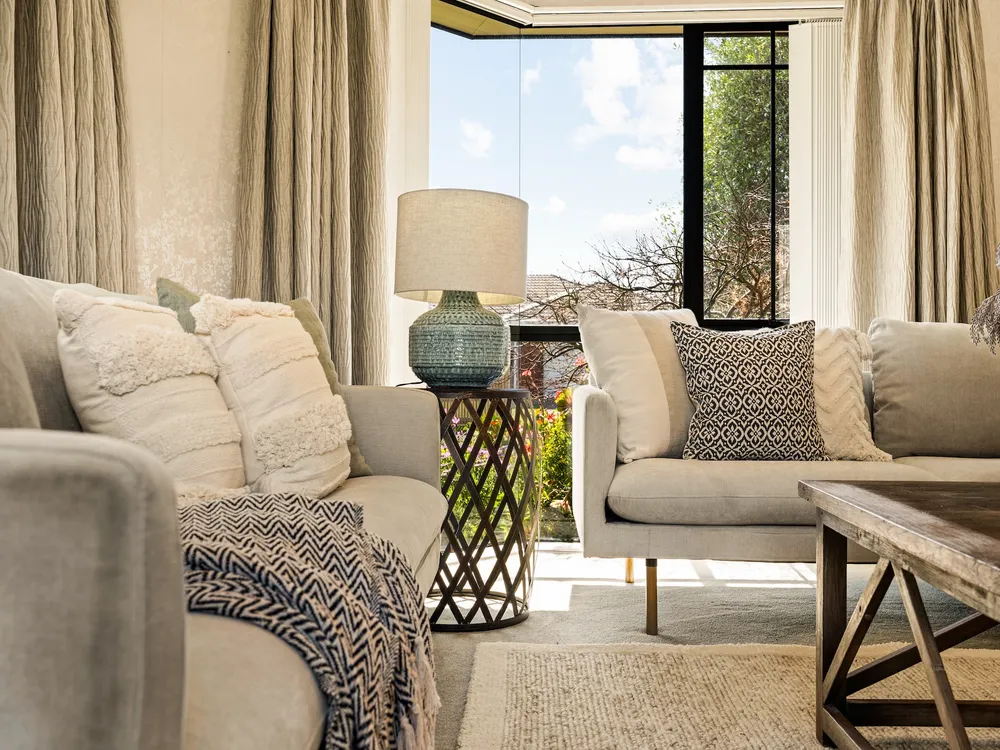 Photos of 2 Luculia Drive