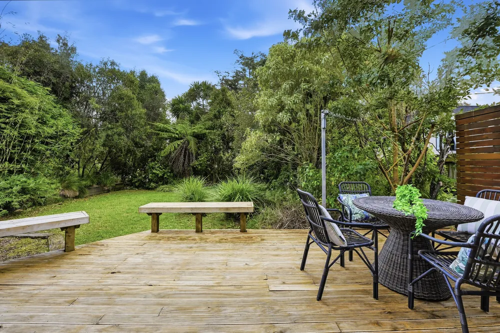 Photos of 15 Sartors Avenue