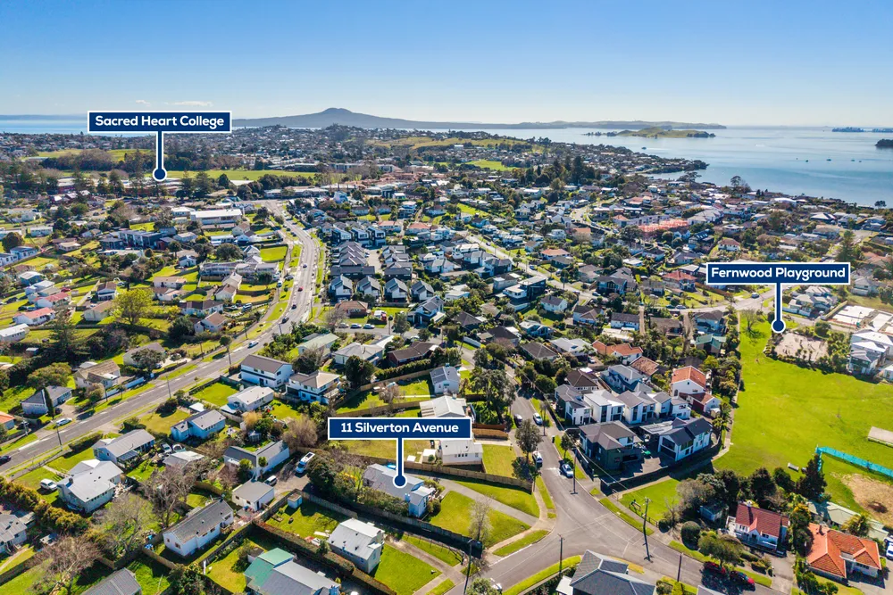 Photos of 11 Silverton Avenue