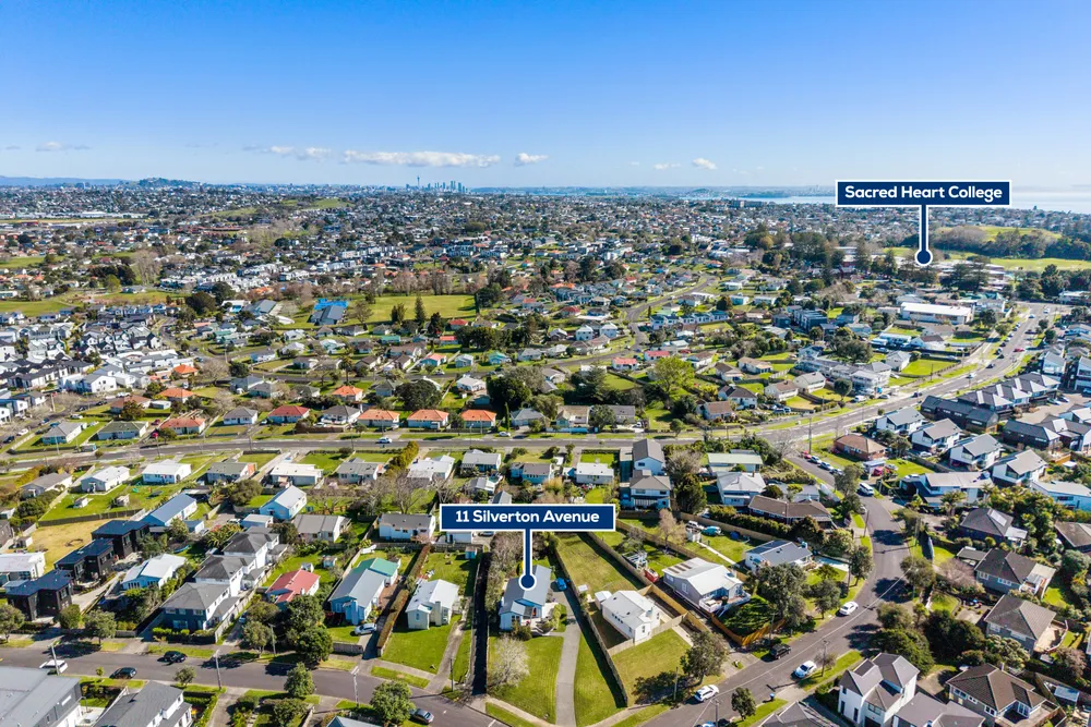 Photos of 11 Silverton Avenue