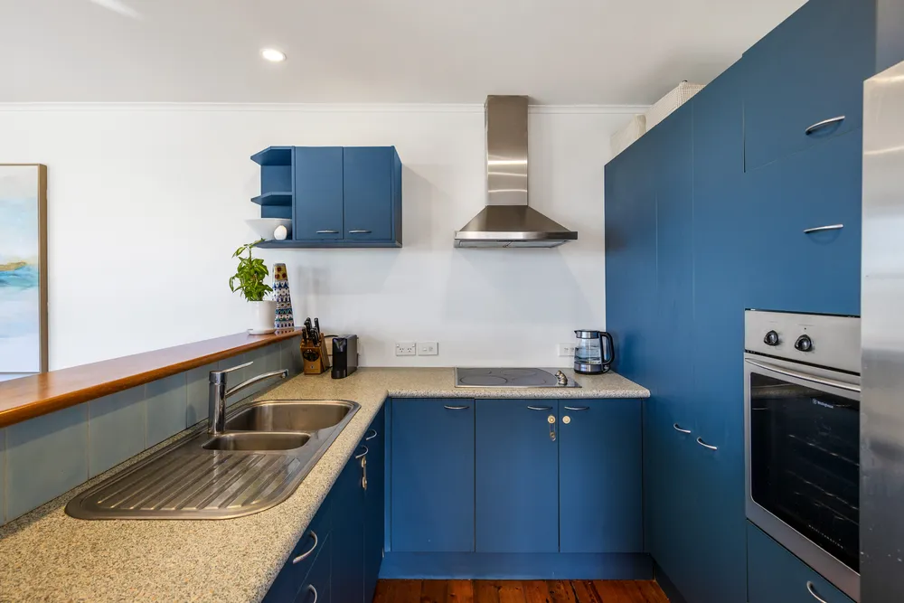 Photos of 11 Silverton Avenue