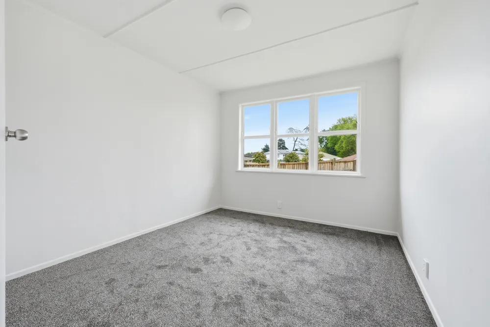 Photos of 5 Manston Road