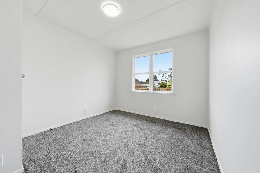 Photos of 5 Manston Road