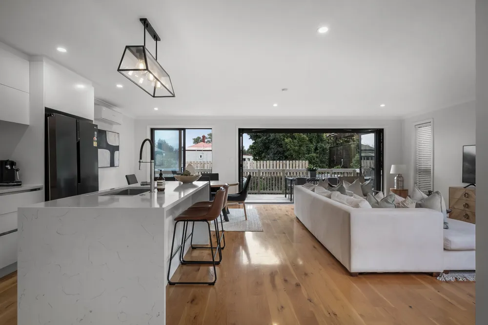Photos of 3 Leamington Road
