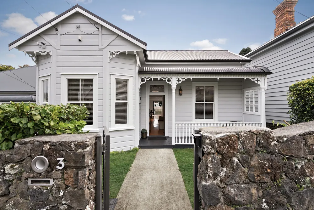 Photos of 3 Leamington Road