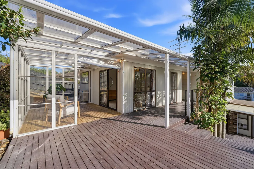 Photos of 85 Oaktree Avenue