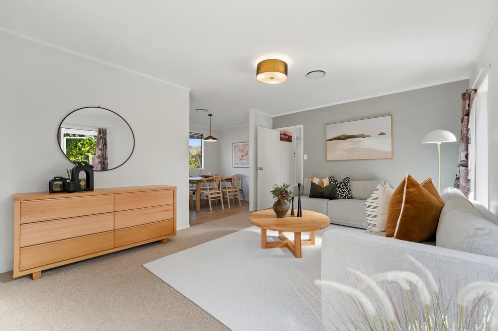 Photos of 85 Oaktree Avenue
