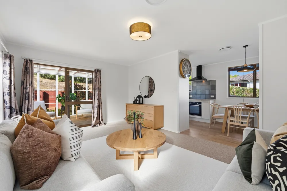 Photos of 85 Oaktree Avenue
