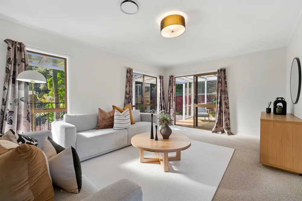 Photos of 85 Oaktree Avenue