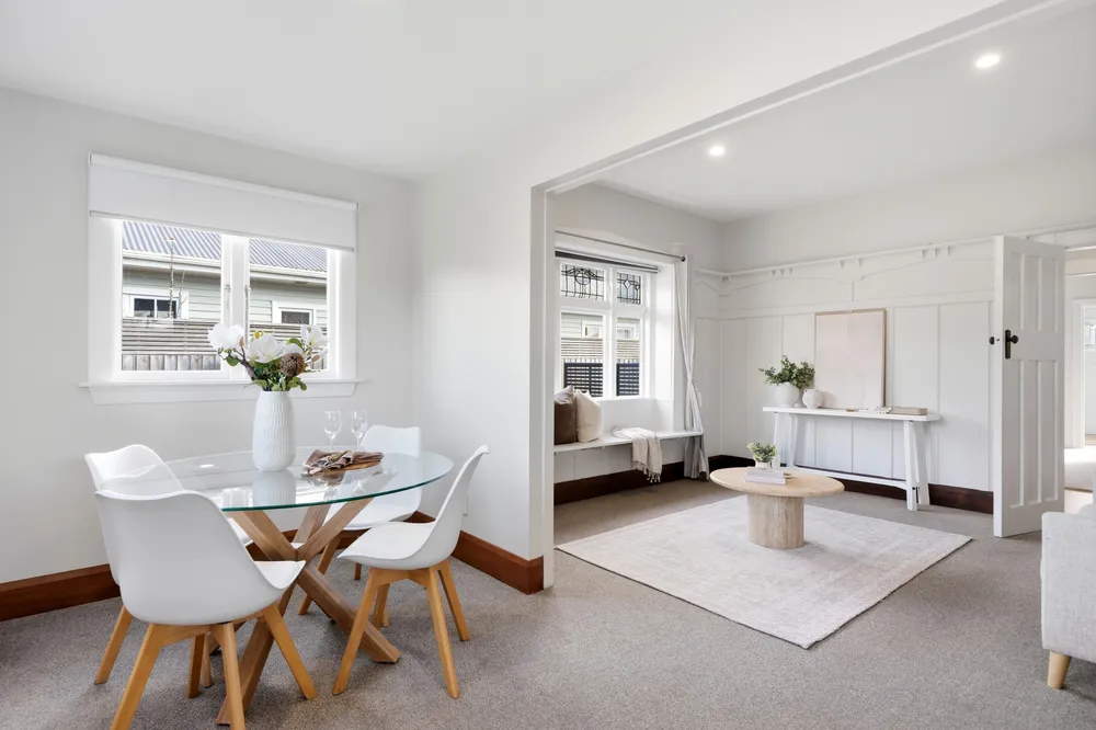 Photos of 34 Poulton Avenue