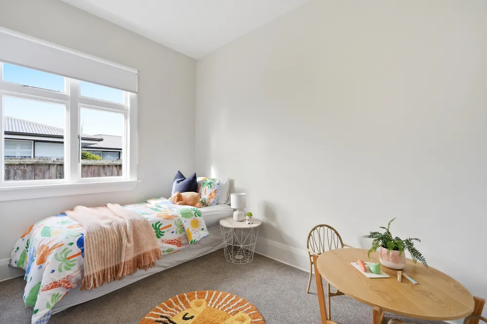 Photos of 34 Poulton Avenue
