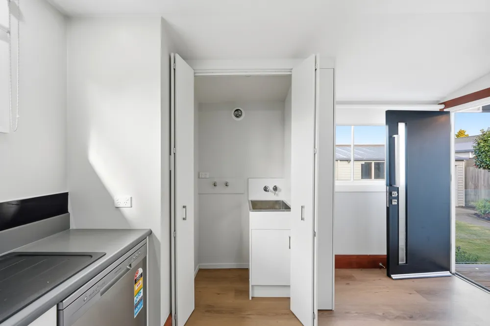 Photos of 34 Poulton Avenue