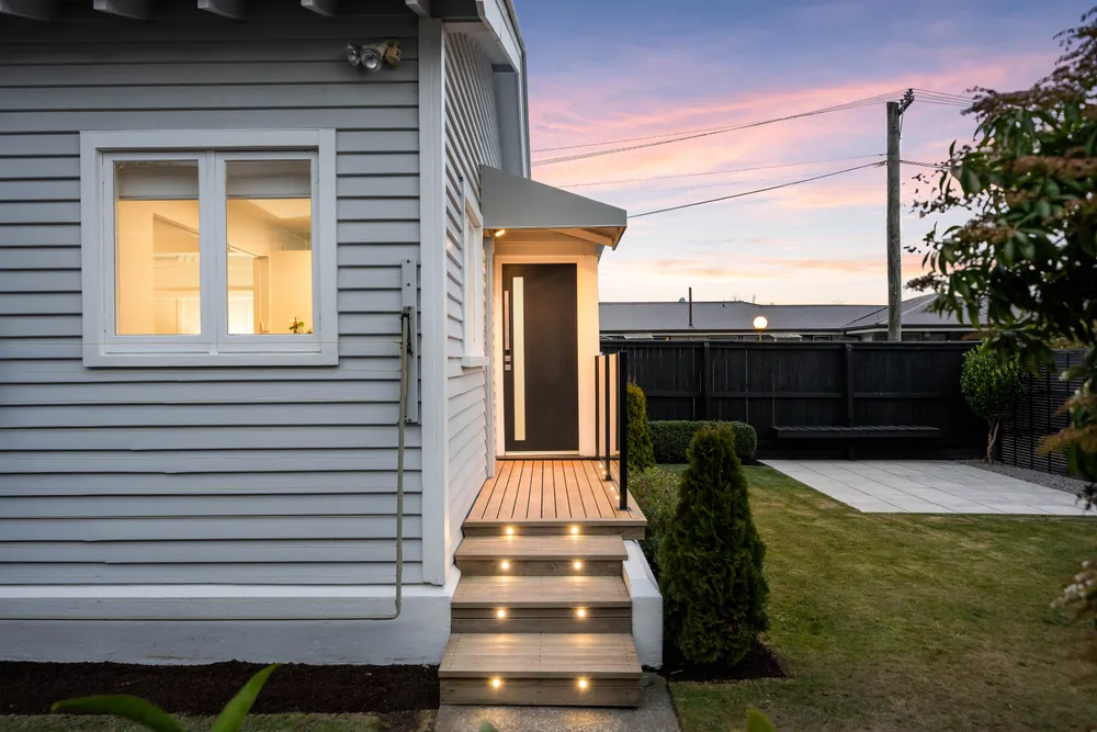 Photos of 34 Poulton Avenue