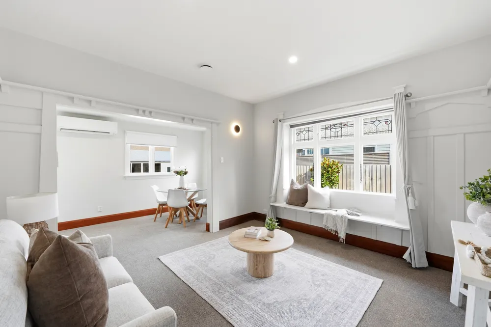 Photos of 34 Poulton Avenue