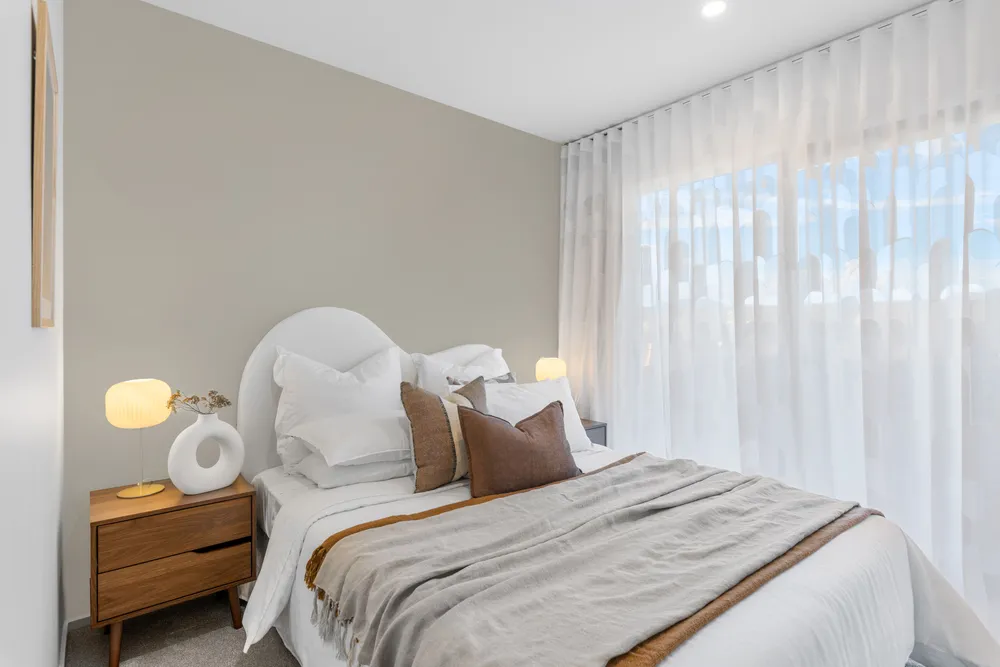 Photos of 18 Finstock Way