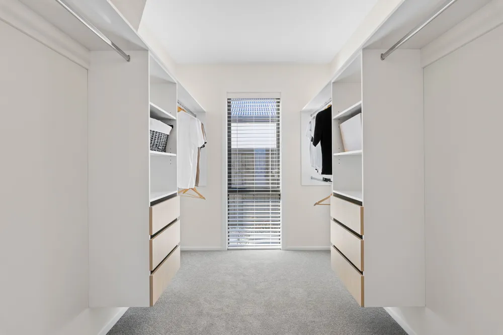 Photos of 18 Finstock Way