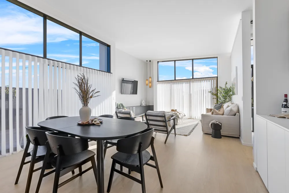 Photos of 18 Finstock Way