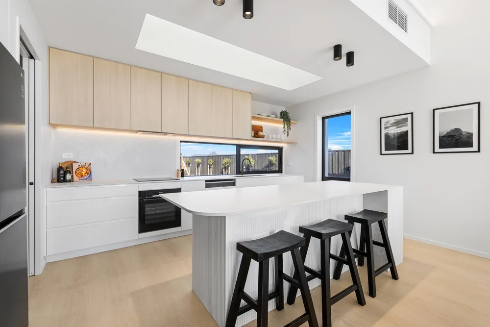 Photos of 18 Finstock Way