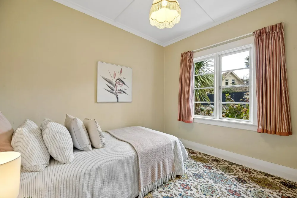 Photos of 94 Braeview Crescent