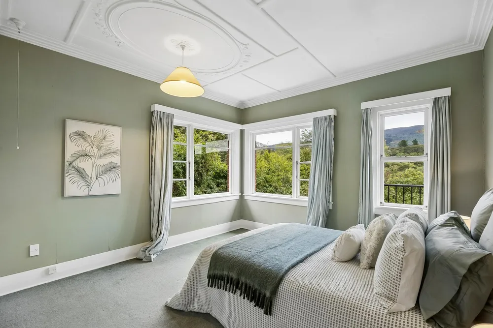 Photos of 94 Braeview Crescent