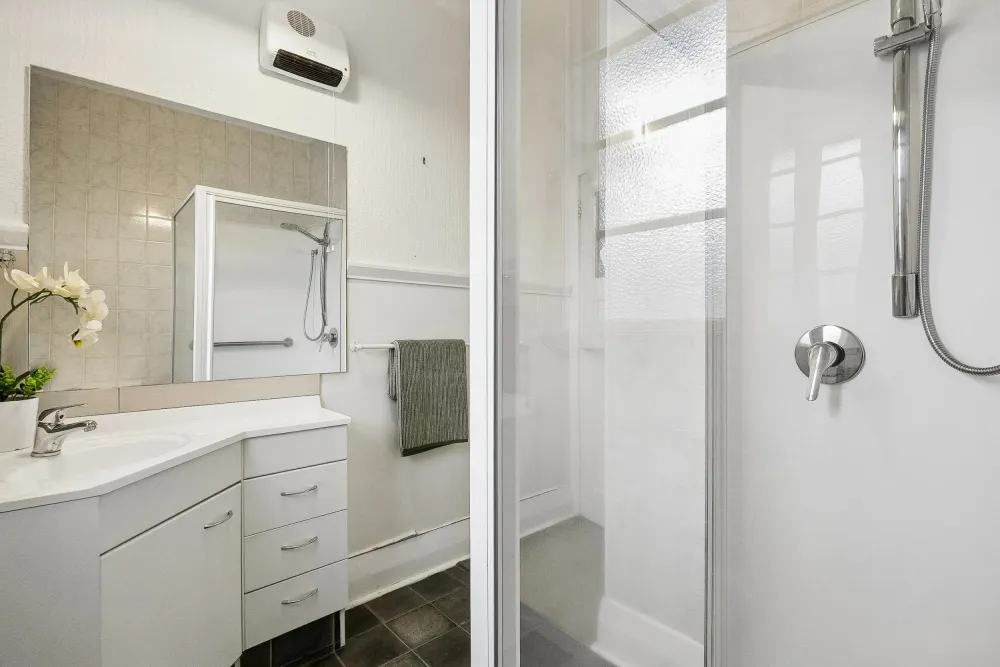 Photos of 94 Braeview Crescent