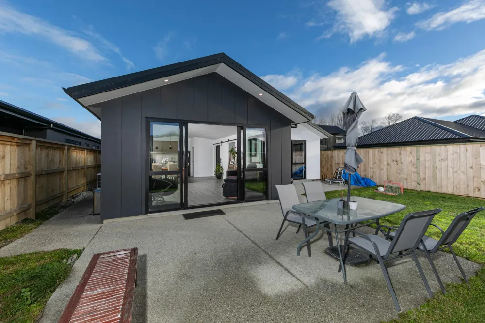 Photos of 39 Woolshed Road, Hanley's Farm
