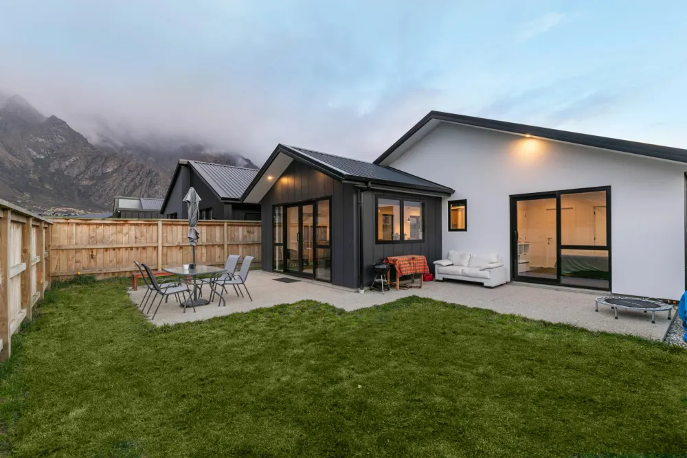 Photos of 39 Woolshed Road, Hanley's Farm