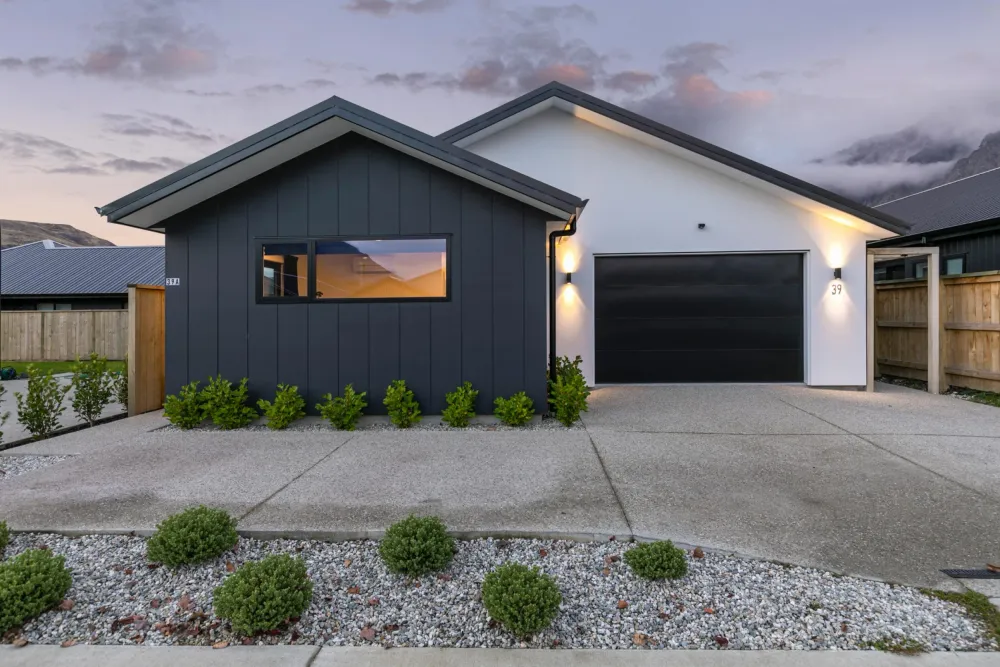 Photos of 39 Woolshed Road, Hanley's Farm