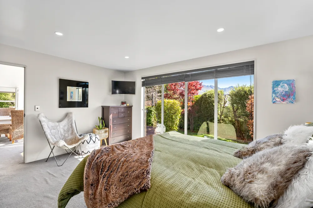 Photos of 8 Pearce Place