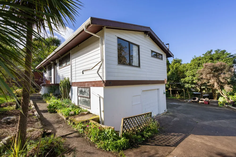 Photos of 31 Tauroa Street