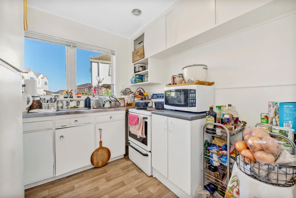Photos of 128 Wellington Street