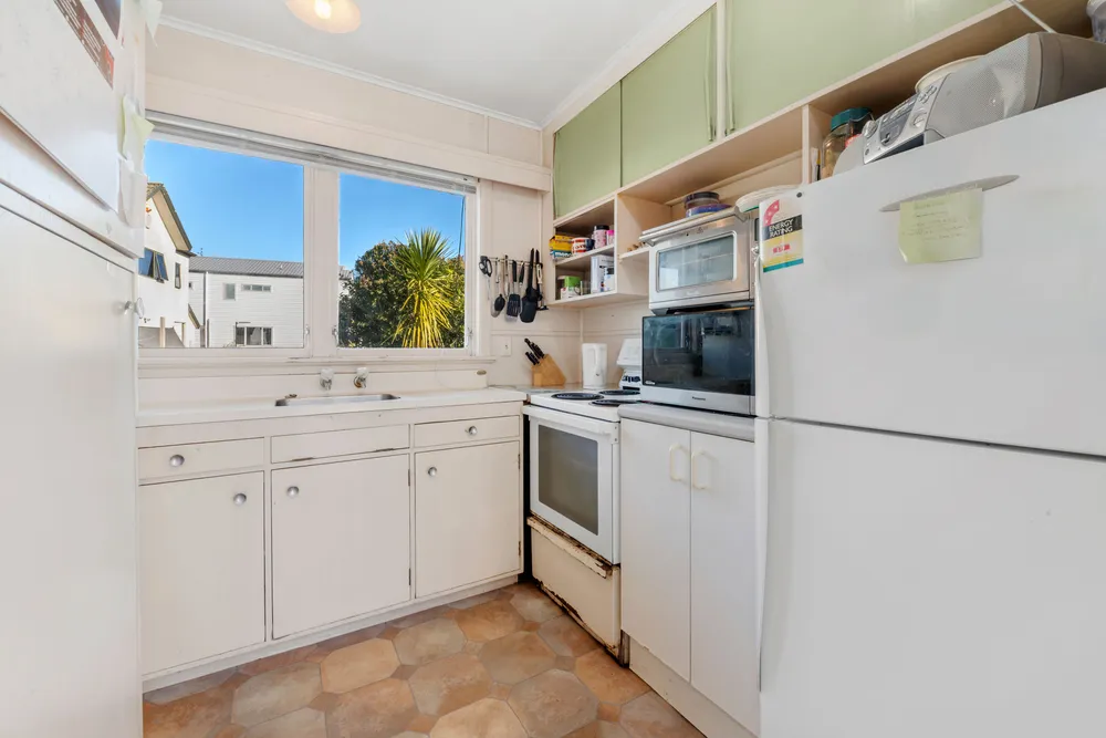 Photos of 128 Wellington Street
