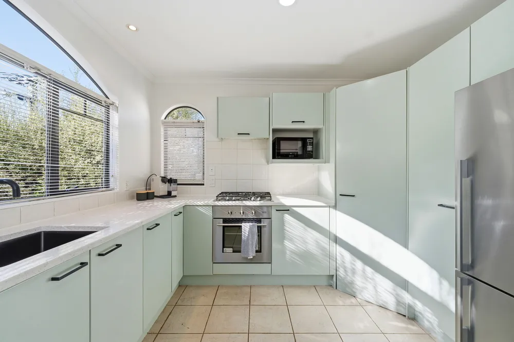 Photos of 44a Ballarat Street