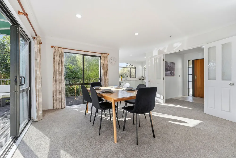 Photos of 44a Ballarat Street