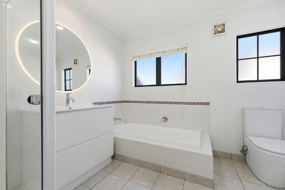 Photos of 44a Ballarat Street
