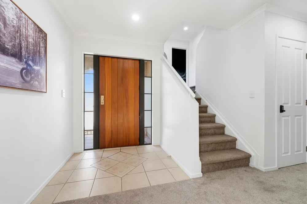 Photos of 44a Ballarat Street