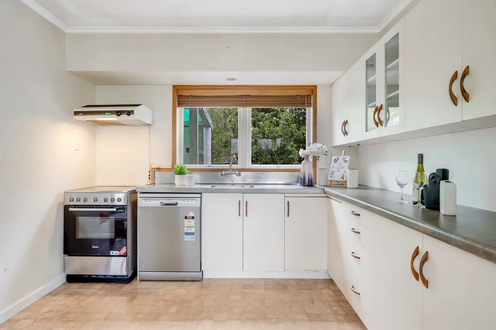 Photos of 65A Uxbridge Road