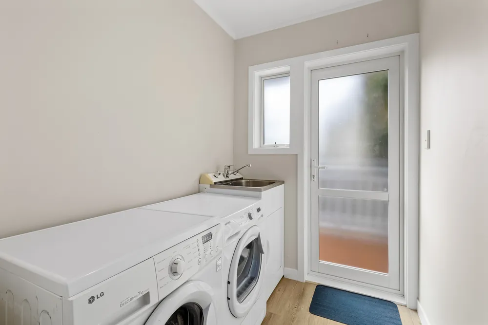 Photos of 53 Arkles Strand