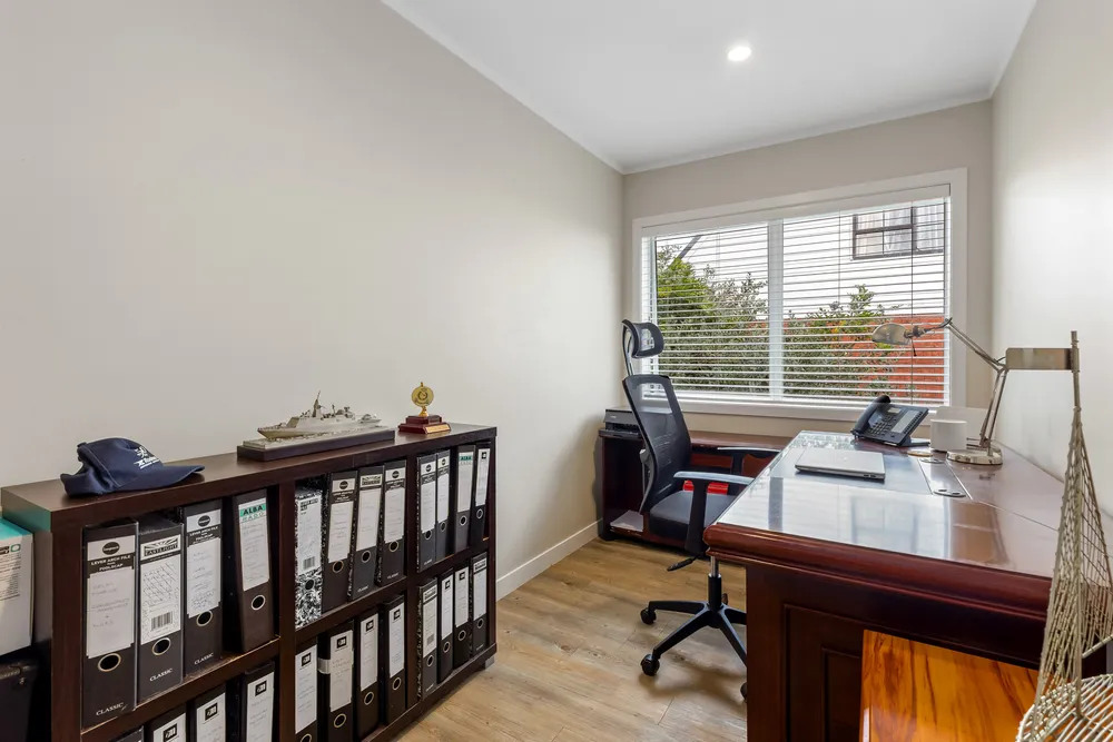 Photos of 53 Arkles Strand