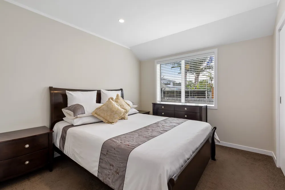 Photos of 53 Arkles Strand