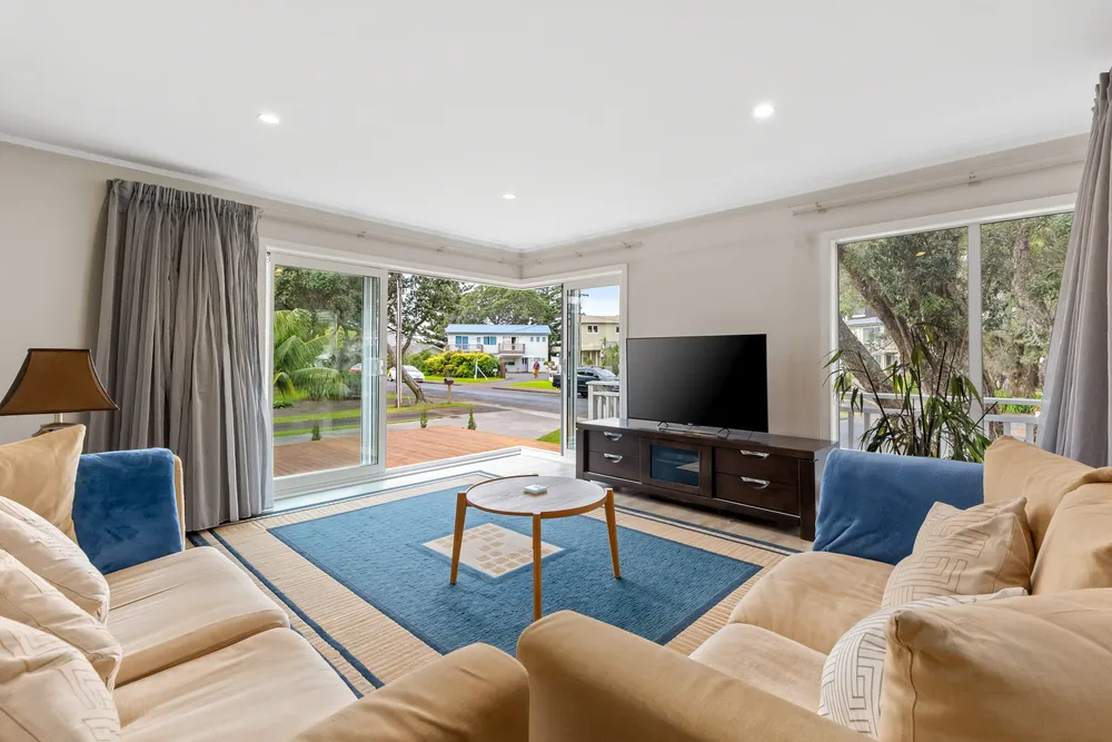 Photos of 53 Arkles Strand