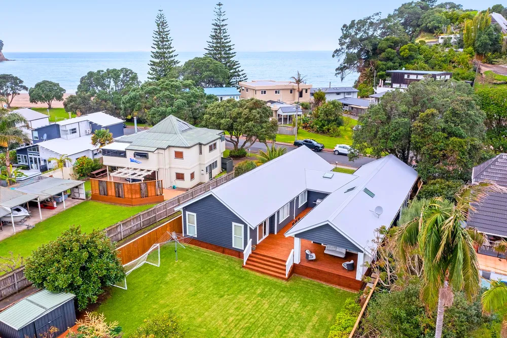 Photos of 53 Arkles Strand