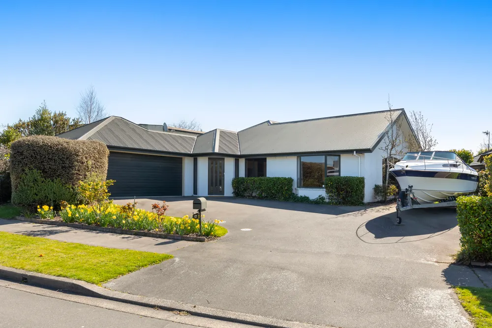 Photos of 17 Glencullen Drive