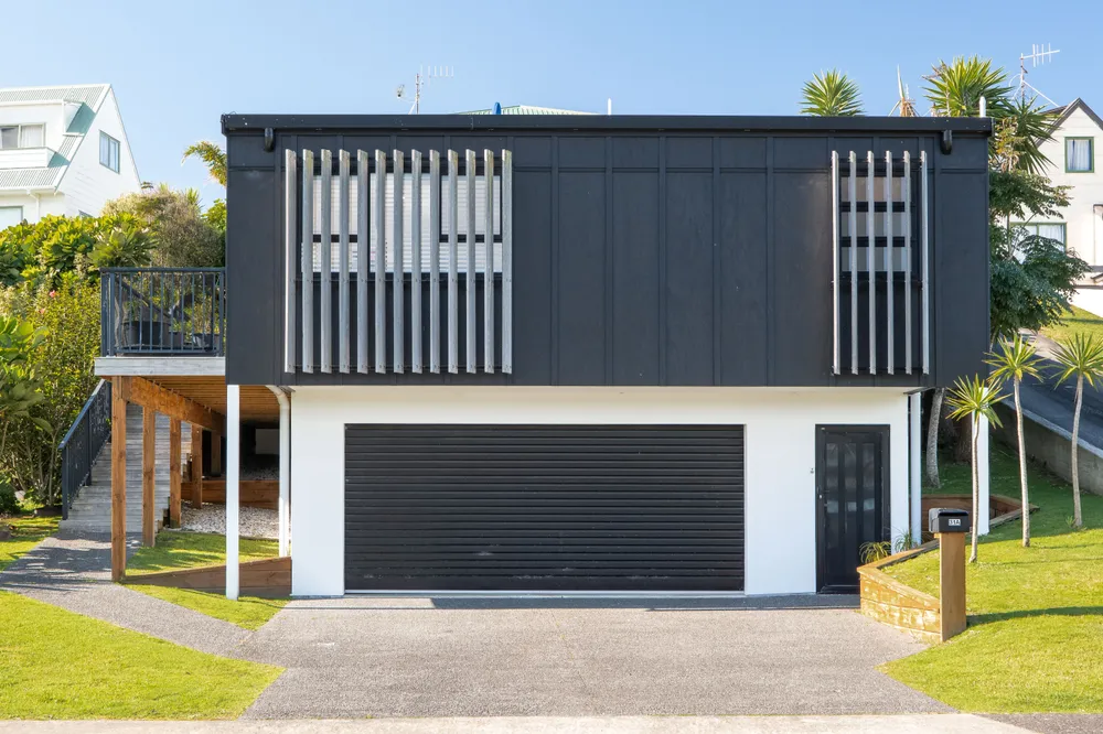 Photos of 31A Hanlen Avenue
