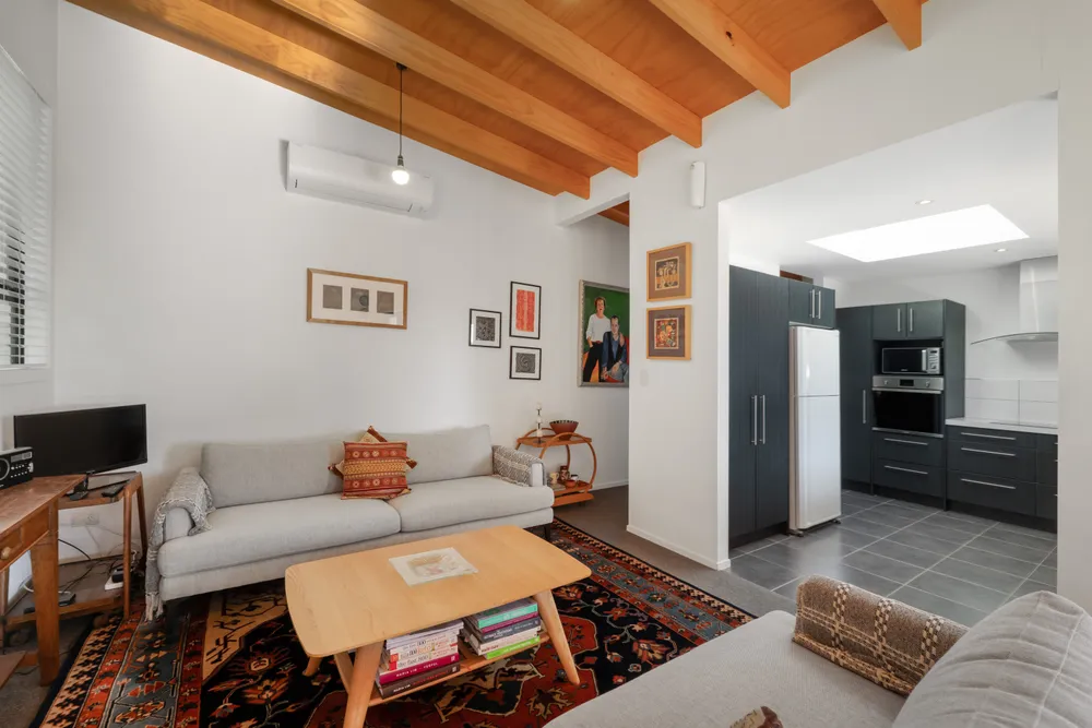 Photos of 31A Hanlen Avenue