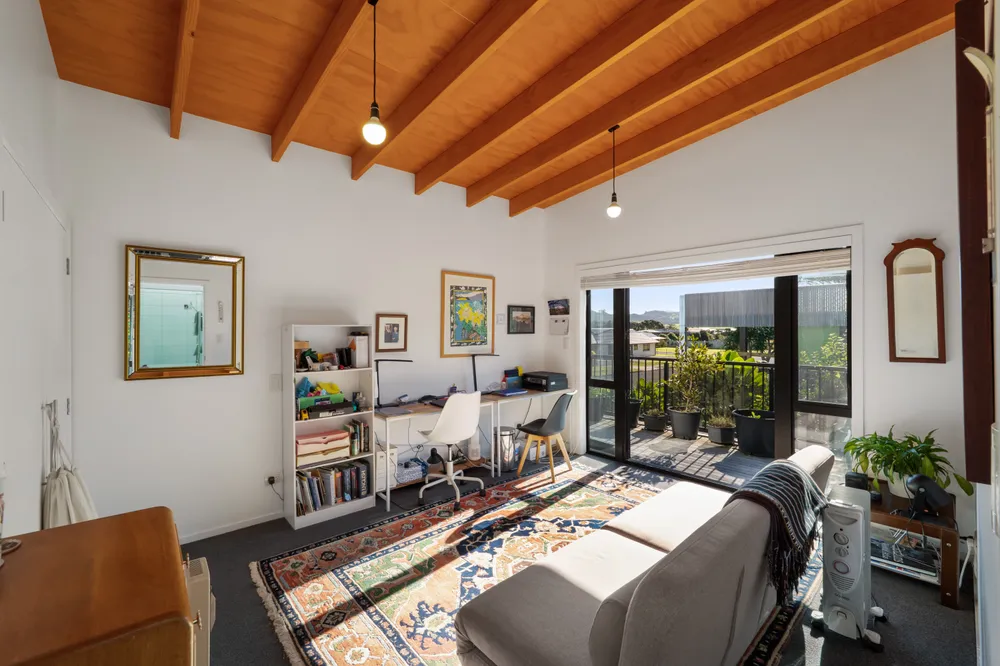 Photos of 31A Hanlen Avenue