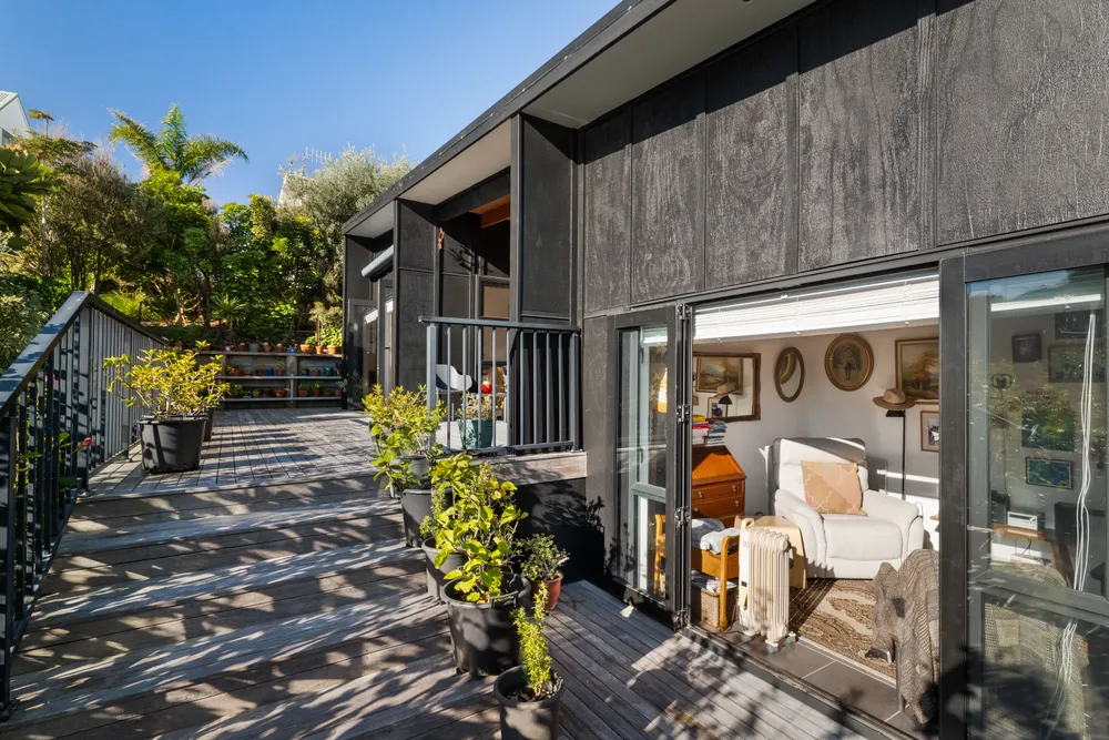 Photos of 31A Hanlen Avenue