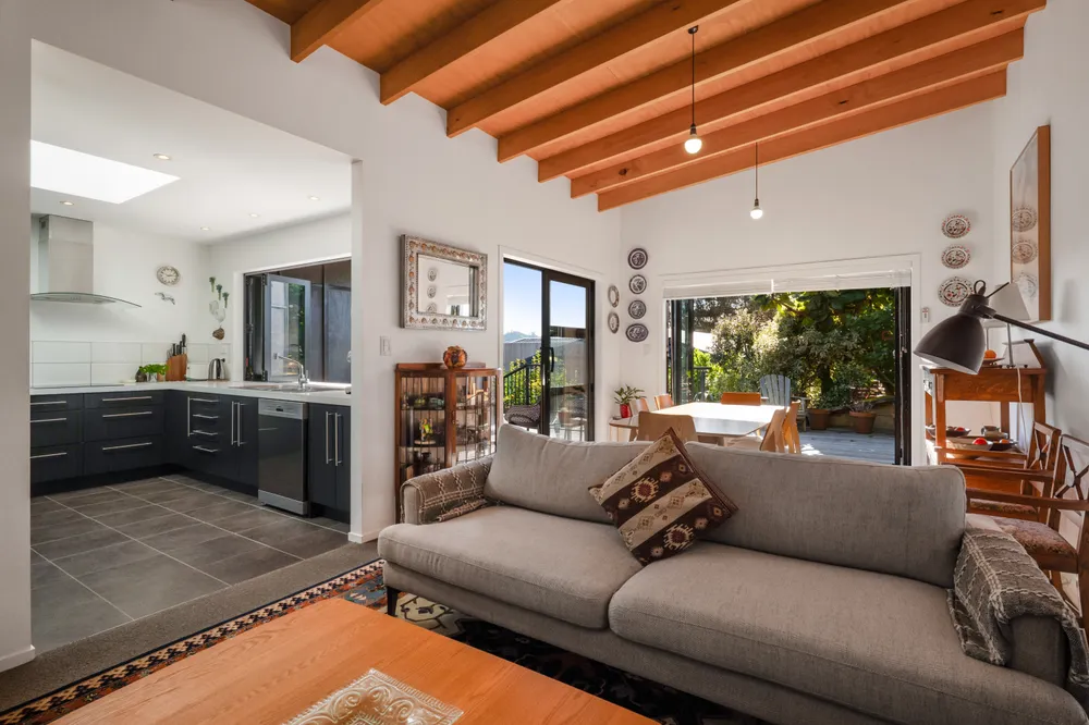 Photos of 31A Hanlen Avenue