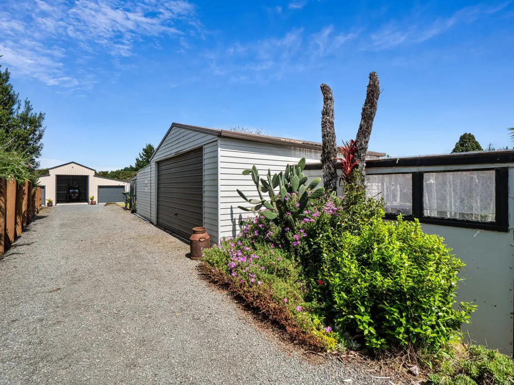 Photos of 124 Kauri Point Road